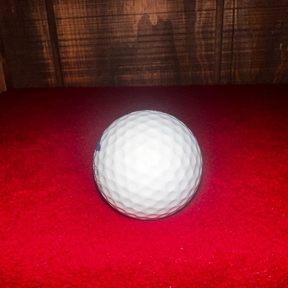 Logan Golf and Country Club Course Logo Graphic Pinnacle Collectable Golf Ball - Picture 5 of 5